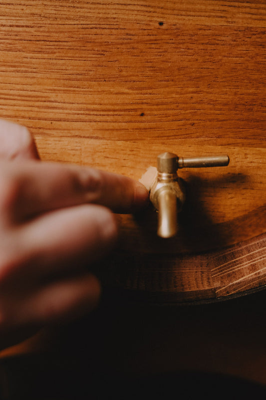Bung putty, swelling and other ways to stop a leaking wine barrel